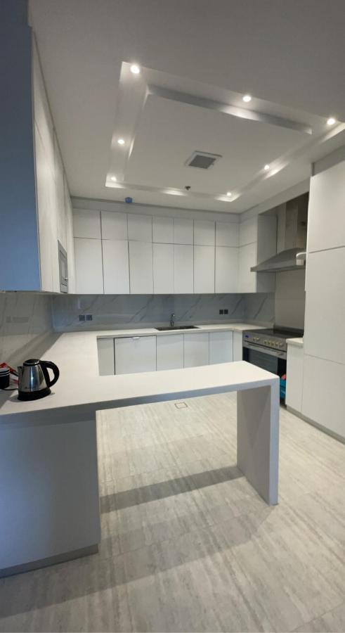 شقة هادئة مكونه من غرفتين وبلكونة باطلالة جميلة Apartment *